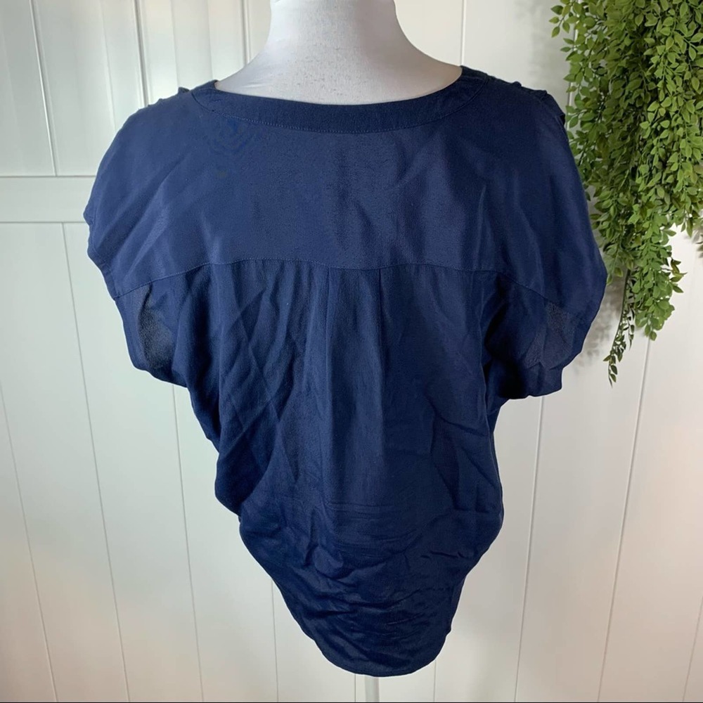 Soft Joie Navy Blue Tie Front Blouse Womens Size Medium - Picture 5 of 8